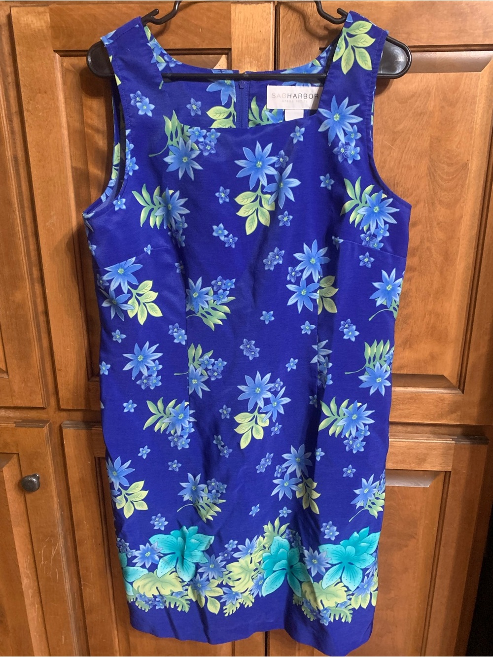 Sag harbor women’s vibrant blue floral tropical dress. Size women’s 12 petite.